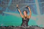 Paris Hilton play the perfect DJ at IRFW 2012 on 1st Dec 2012 (28).jpg